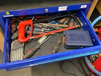 Magura ladenkast met inhoud - afbeelding 2 van  6