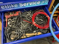 Magura ladenkast met inhoud - afbeelding 3 van  6