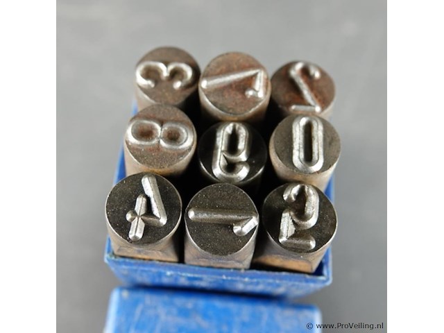 Magus slanummers in originele cassette - afbeelding 2 van  5