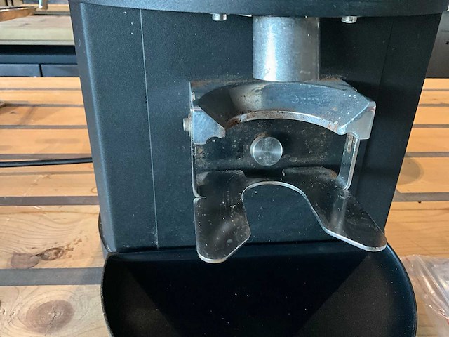 Mahlkoenig - k30 vario - coffee grinder - afbeelding 4 van  7