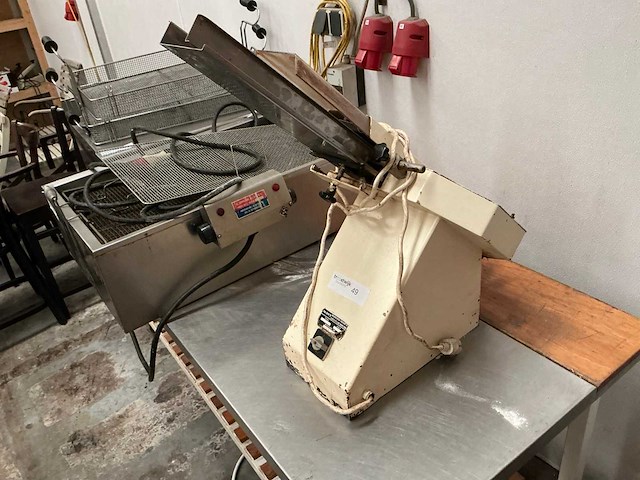 Maho broodsnijmachine - afbeelding 3 van  4