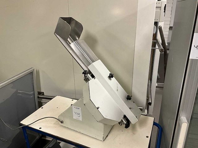 Maho bs 88 75 broodsnijmachine - afbeelding 1 van  3