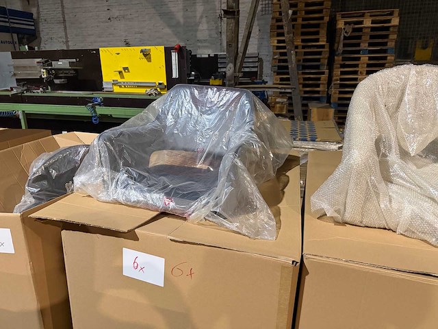 Mahom furniture eetkamerstoel (600x) - afbeelding 2 van  30