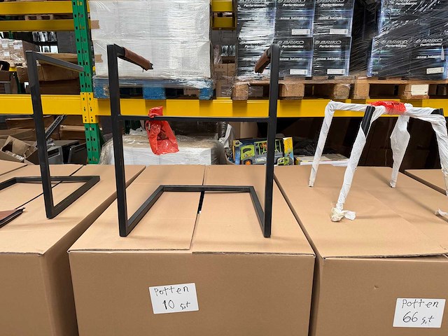 Mahom furniture eetkamerstoel (600x) - afbeelding 23 van  30