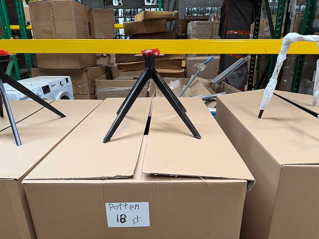 Mahom furniture eetkamerstoel (600x) - afbeelding 25 van  30