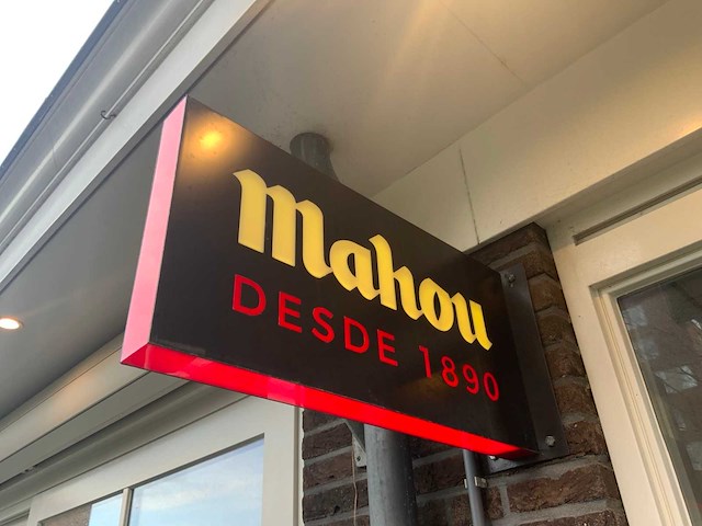 Mahou verlicht reclamebord - afbeelding 1 van  7