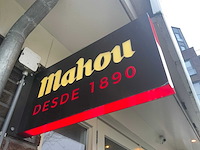 Mahou verlicht reclamebord - afbeelding 3 van  7