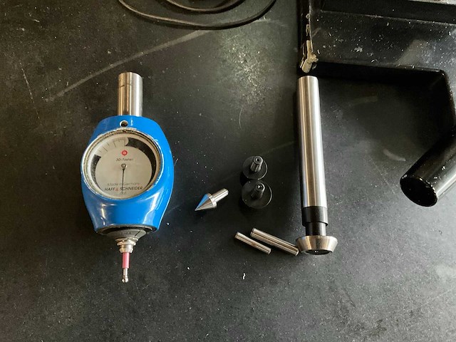 Mahr digimar 817ci verticaal meetstatief - afbeelding 6 van  9