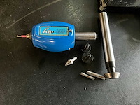 Mahr digimar 817ci verticaal meetstatief - afbeelding 9 van  9