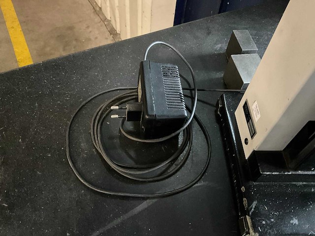 Mahr digimar 817ci verticaal meetstatief - afbeelding 3 van  9