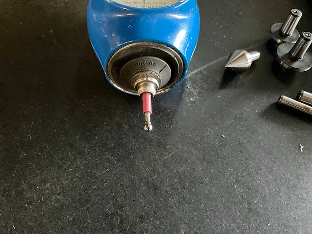 Mahr digimar 817ci verticaal meetstatief - afbeelding 9 van  9