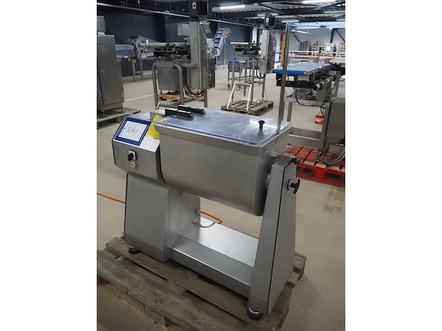 Maica - afbeelding 6 van  13