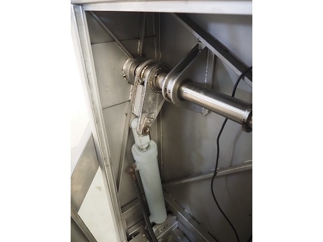 Mainali - afbeelding 6 van  14