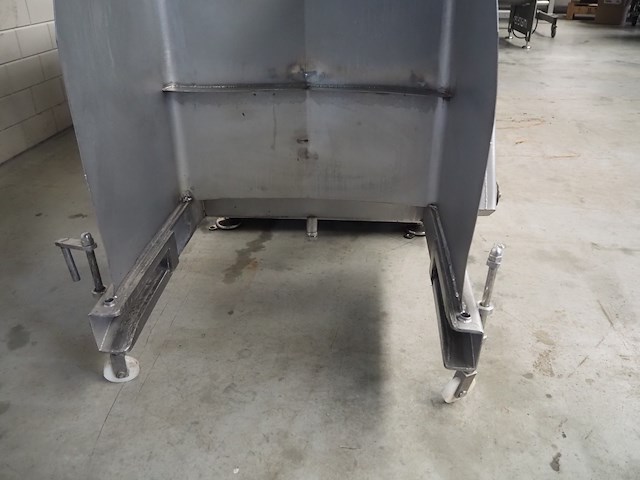 Mainali - afbeelding 11 van  14