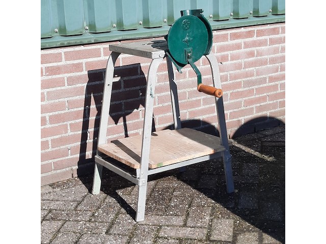 Maiskolvenpeller op onderstel - afbeelding 1 van  5