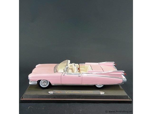 Maisto cadillac eldorado biarritz uit 1959 - afbeelding 2 van  6