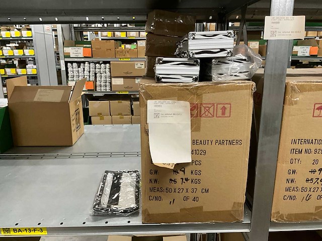 Make-up koffers en diversen - afbeelding 6 van  11