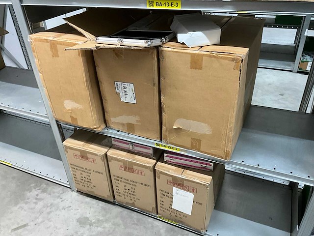 Make-up koffers en diversen - afbeelding 11 van  11