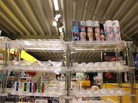 Make up/grime/schminkproducten in stelling w.o. water make-up, flakes, wimpers, sponzen, cremes, pasta's, ... - afbeelding 2 van  13