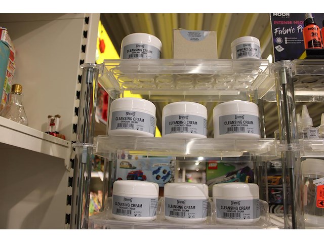 Make up/grime/schminkproducten in stelling w.o. water make-up, flakes, wimpers, sponzen, cremes, pasta's, ... - afbeelding 6 van  13