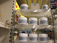 Make up/grime/schminkproducten in stelling w.o. water make-up, flakes, wimpers, sponzen, cremes, pasta's, ... - afbeelding 6 van  13