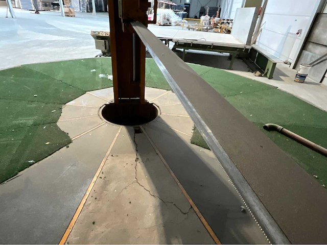 Makina horizontale carrousel schuim snijmachine - afbeelding 7 van  8