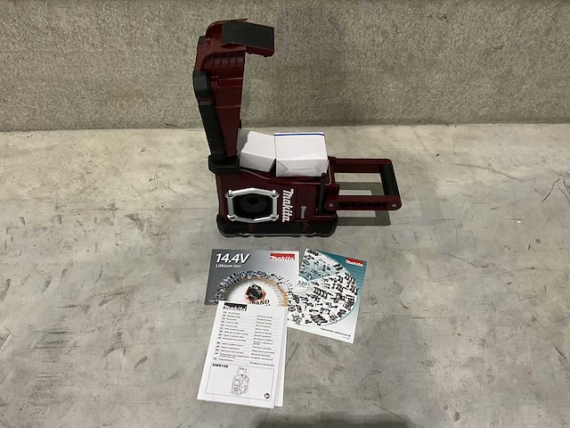 Makita - 2026 - dmr108ar - bouw- en bevestigingsmateriaal - afbeelding 9 van  10
