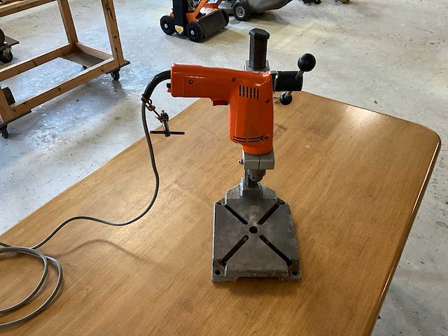 Makita - boormachine met statief - afbeelding 2 van  2