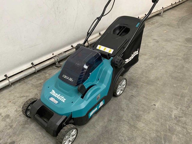 Makita - dlm382 - grasmaaier met 2x 18v accu en lader - afbeelding 9 van  13