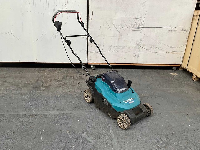 Makita - dlm382 - grasmaaier - afbeelding 4 van  10