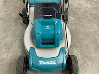 Makita - dlm463 - grasmaaier met 2x 18v accu en 1x lader - afbeelding 12 van  14
