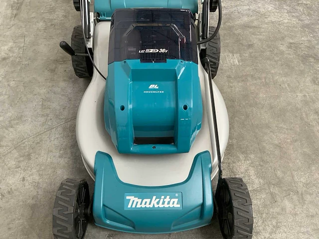 Makita - dlm463 - grasmaaier met 2x 18v accu en 1x lader - afbeelding 12 van  14