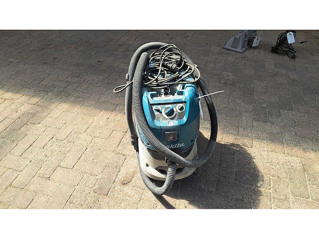Makita - vc 421 om - industriële stofzuiger - afbeelding 3 van  5