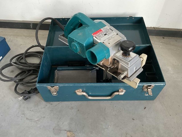 Makita 1100 schaafmachine - afbeelding 1 van  2