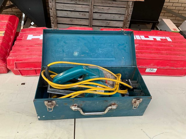 Makita 1100 schaafmachine - afbeelding 1 van  2