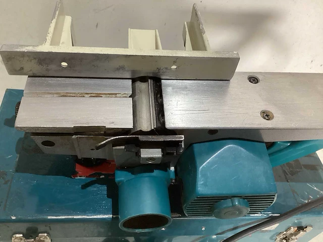 Makita 1100 schaafmachine - afbeelding 3 van  3