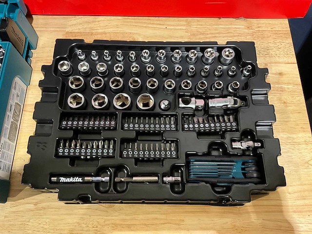 Makita 120-delig gereedschapskoffer - afbeelding 2 van  2