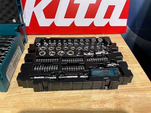Makita 120-delige gereedschapskoffer - afbeelding 3 van  6
