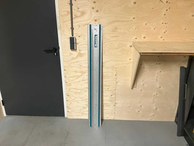 Makita 140cm geleiderail - afbeelding 1 van  2