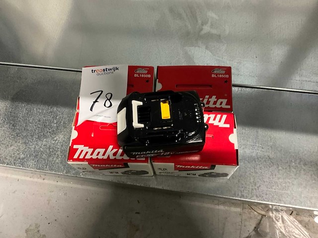 Makita 18v 5ah accu (4x) - afbeelding 2 van  3