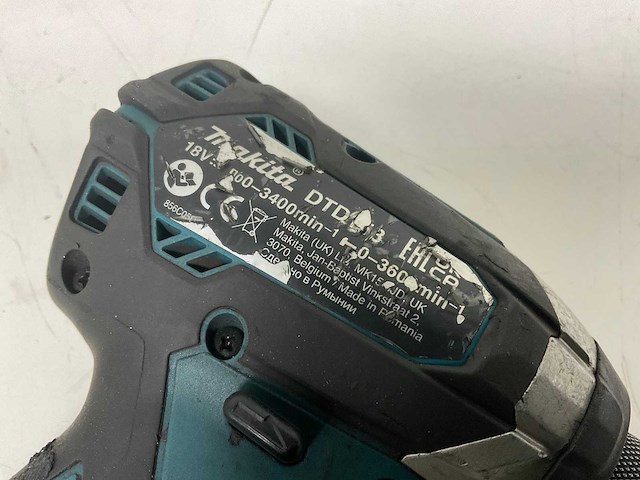 Makita 18v lxt combokit; klopboormachine & slagmoersleutel - afbeelding 9 van  9