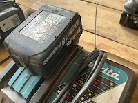 Makita 18volt acculader met 1 accu - afbeelding 4 van  4