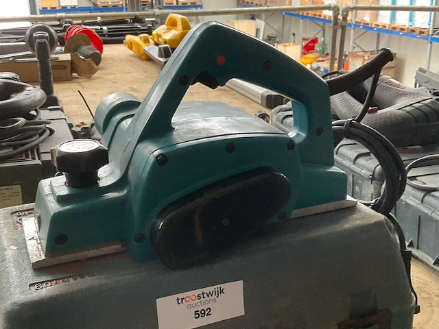 Makita 1923h schaafmachine - afbeelding 2 van  3