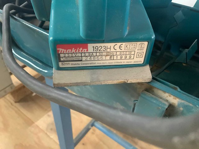 Makita 1923h schaafmachine - afbeelding 3 van  3