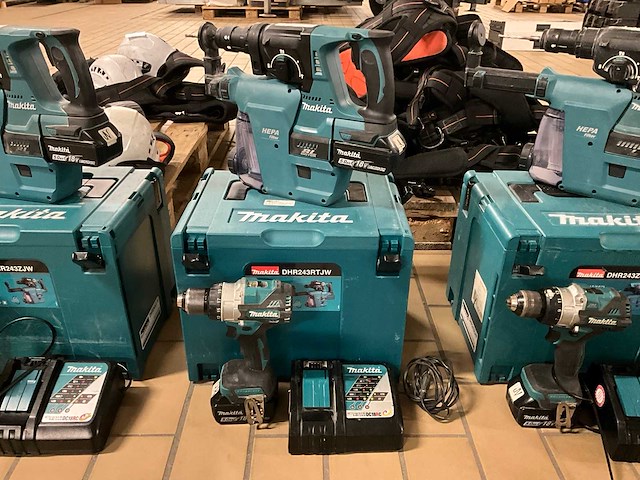 Makita 2-delige accu gereedschapsset - afbeelding 1 van  5