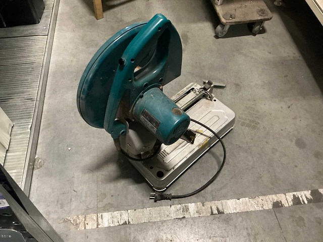 Makita 2414en afkortcirkelzaagmachine - afbeelding 2 van  3