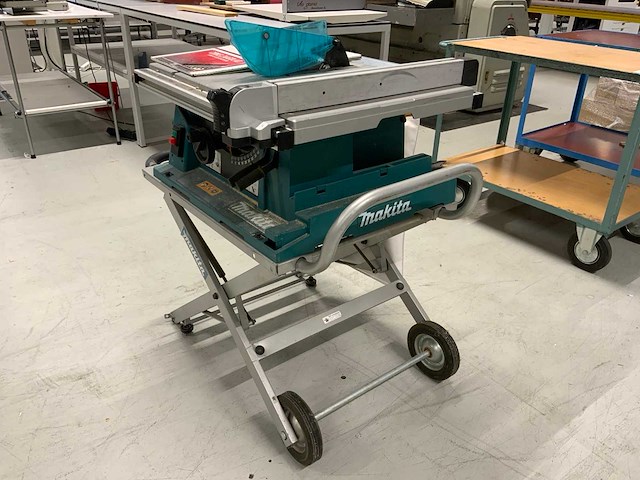 Makita 2704 cirkelzaagmachine - afbeelding 7 van  11