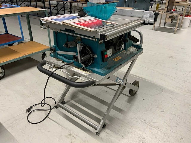 Makita 2704 cirkelzaagmachine - afbeelding 9 van  11