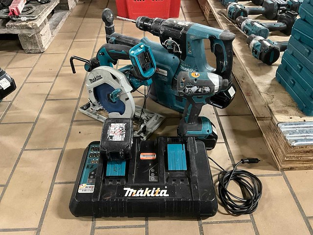 Makita 3-delige accu gereedschapsset - afbeelding 1 van  5