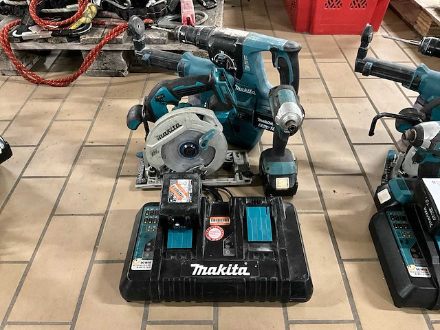 Makita 3-delige accu gereedschapsset - afbeelding 1 van  5